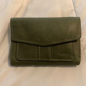 Fossil leather tri-fold wallet